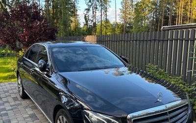 Mercedes-Benz E-Класс, 2019 год, 3 500 000 рублей, 1 фотография