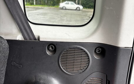 Toyota bB I рестайлинг, 2002 год, 350 000 рублей, 22 фотография