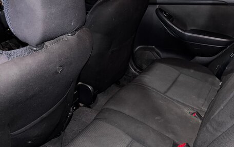 Toyota Avensis III рестайлинг, 2005 год, 600 000 рублей, 6 фотография