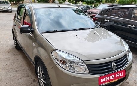 Renault Sandero I, 2011 год, 850 000 рублей, 2 фотография