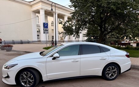 Hyundai Sonata VIII, 2021 год, 2 630 000 рублей, 2 фотография