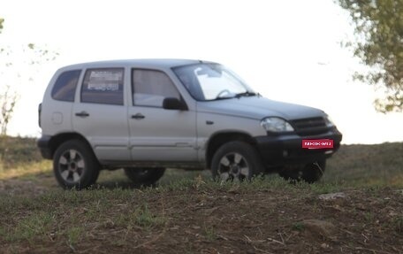 Chevrolet Niva I рестайлинг, 2004 год, 310 000 рублей, 10 фотография