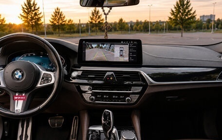 BMW 5 серия, 2021 год, 5 670 000 рублей, 8 фотография