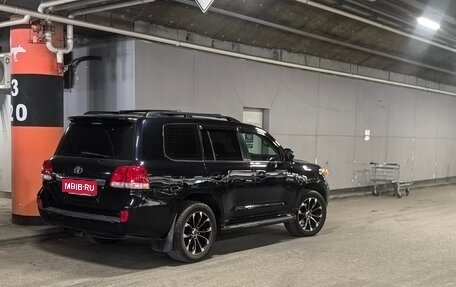 Toyota Land Cruiser 200, 2007 год, 2 650 000 рублей, 5 фотография