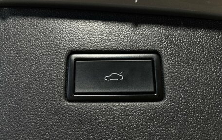 Volkswagen Tiguan II, 2019 год, 2 580 000 рублей, 7 фотография