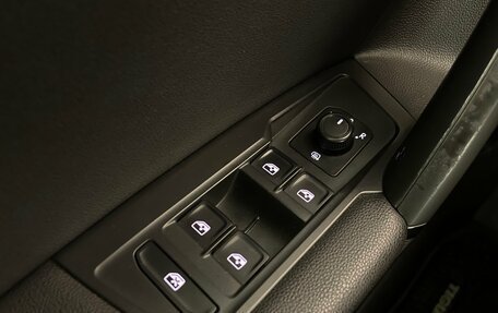Volkswagen Tiguan II, 2019 год, 2 580 000 рублей, 16 фотография