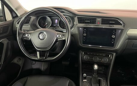 Volkswagen Tiguan II, 2019 год, 2 580 000 рублей, 13 фотография