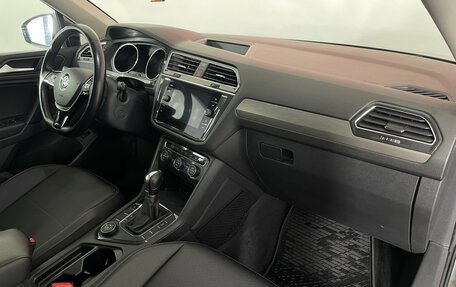 Volkswagen Tiguan II, 2019 год, 2 580 000 рублей, 11 фотография