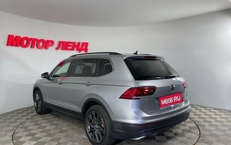 Volkswagen Tiguan II, 2019 год, 2 580 000 рублей, 6 фотография
