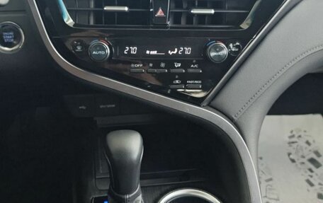 Toyota Camry, 2021 год, 2 960 000 рублей, 8 фотография
