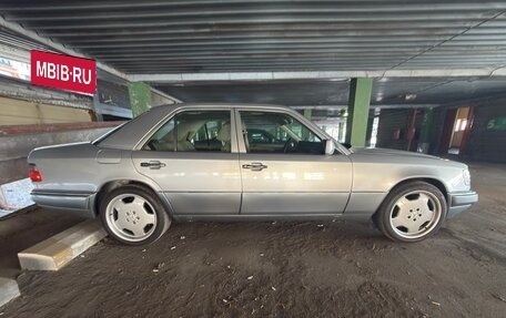 Mercedes-Benz E-Класс, 1995 год, 2 500 000 рублей, 3 фотография