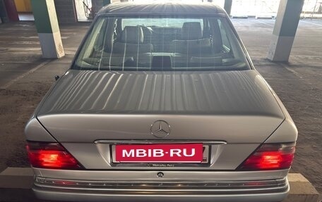 Mercedes-Benz E-Класс, 1995 год, 2 500 000 рублей, 4 фотография