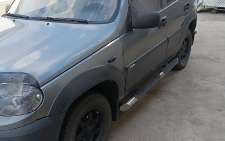 Chevrolet Niva I рестайлинг, 2009 год, 460 000 рублей, 3 фотография