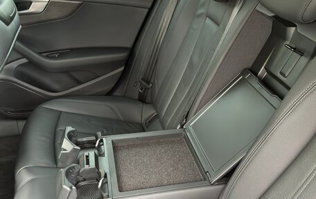Audi A4, 2018 год, 2 300 000 рублей, 10 фотография