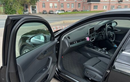 Audi A4, 2018 год, 2 300 000 рублей, 12 фотография