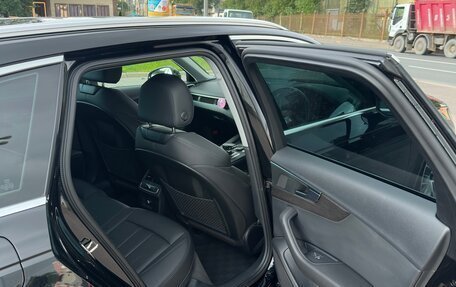 Audi A4, 2018 год, 2 300 000 рублей, 18 фотография