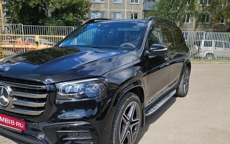 Mercedes-Benz GLS, 2024 год, 13 500 000 рублей, 3 фотография