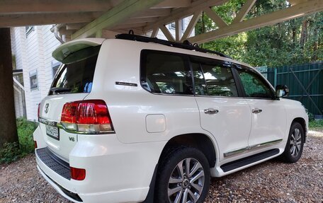 Toyota Land Cruiser 200, 2017 год, 7 077 888 рублей, 6 фотография