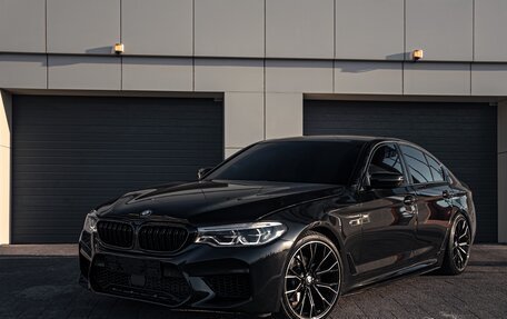 BMW 5 серия, 2017 год, 2 850 000 рублей, 2 фотография