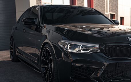 BMW 5 серия, 2017 год, 2 850 000 рублей, 9 фотография