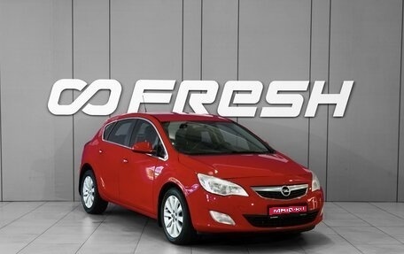 Opel Astra J, 2011 год, 758 000 рублей, 1 фотография