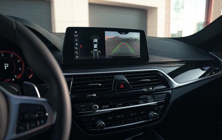 BMW 5 серия, 2017 год, 2 850 000 рублей, 13 фотография