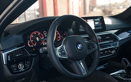 BMW 5 серия, 2017 год, 2 850 000 рублей, 16 фотография