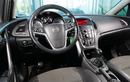Opel Astra J, 2011 год, 758 000 рублей, 6 фотография
