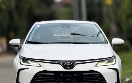 Toyota Corolla, 2022 год, 1 640 000 рублей, 2 фотография