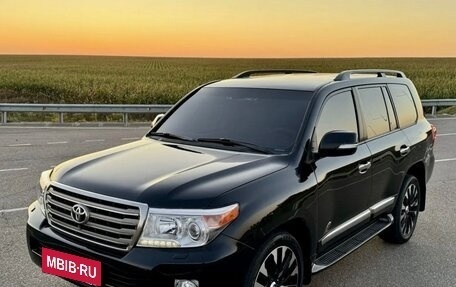 Toyota Land Cruiser 200, 2012 год, 3 000 000 рублей, 3 фотография