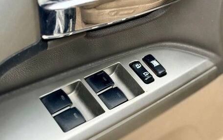 Toyota Land Cruiser 200, 2012 год, 3 000 000 рублей, 23 фотография