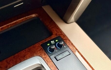 Toyota Land Cruiser 200, 2012 год, 3 000 000 рублей, 18 фотография