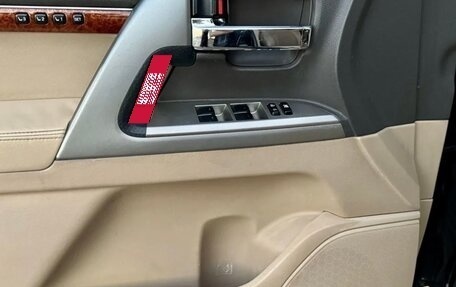 Toyota Land Cruiser 200, 2012 год, 3 000 000 рублей, 24 фотография