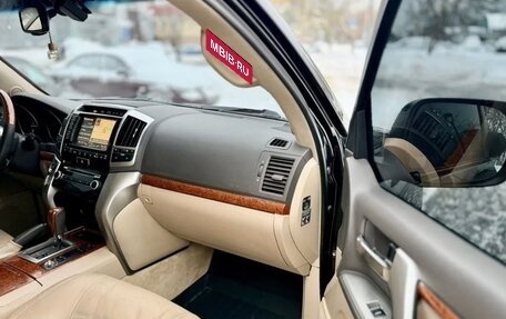 Toyota Land Cruiser 200, 2012 год, 3 000 000 рублей, 16 фотография