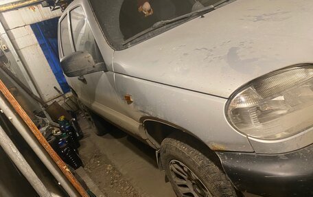 Chevrolet Niva I рестайлинг, 2005 год, 160 000 рублей, 2 фотография