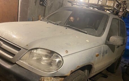 Chevrolet Niva I рестайлинг, 2005 год, 160 000 рублей, 3 фотография