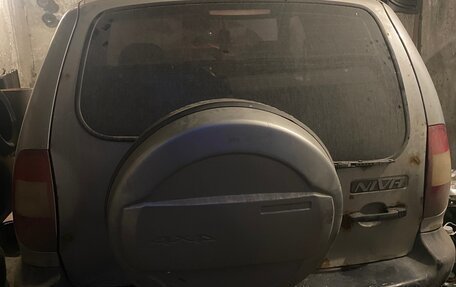Chevrolet Niva I рестайлинг, 2005 год, 160 000 рублей, 7 фотография