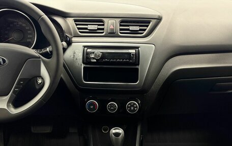 KIA Rio III рестайлинг, 2015 год, 999 000 рублей, 18 фотография