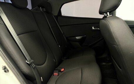KIA Rio III рестайлинг, 2015 год, 999 000 рублей, 25 фотография
