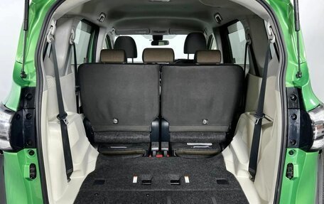 Toyota Sienta II, 2018 год, 1 390 000 рублей, 17 фотография