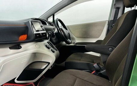 Toyota Sienta II, 2018 год, 1 390 000 рублей, 9 фотография
