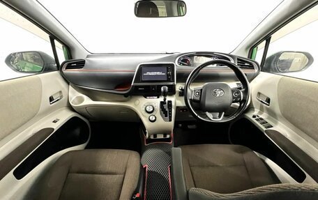Toyota Sienta II, 2018 год, 1 390 000 рублей, 10 фотография
