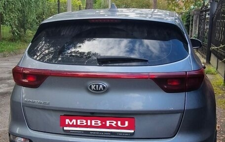 KIA Sportage IV рестайлинг, 2020 год, 2 200 000 рублей, 3 фотография
