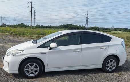 Toyota Prius, 2015 год, 1 300 000 рублей, 5 фотография
