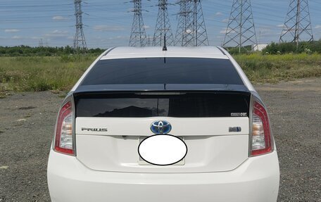 Toyota Prius, 2015 год, 1 300 000 рублей, 4 фотография