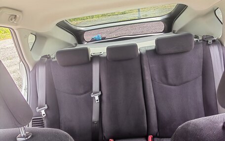 Toyota Prius, 2015 год, 1 300 000 рублей, 16 фотография