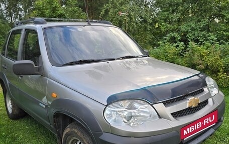 Chevrolet Niva I рестайлинг, 2010 год, 270 000 рублей, 4 фотография