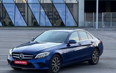 Mercedes-Benz C-Класс, 2019 год, 2 600 000 рублей, 1 фотография