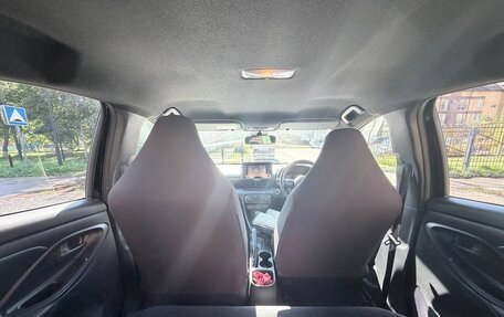 Toyota Yaris, 2022 год, 1 300 000 рублей, 9 фотография
