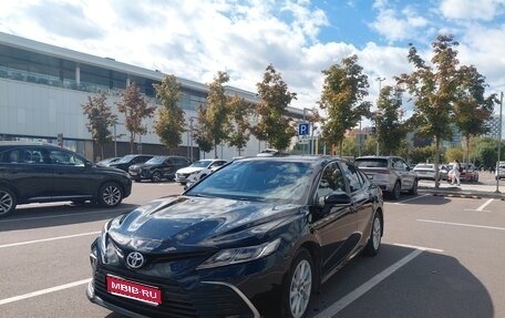 Toyota Camry, 2021 год, 2 200 000 рублей, 1 фотография